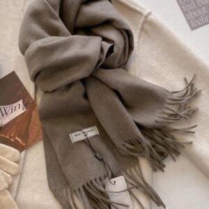 Women's Solid Color Tassel Decor Scarf, Casual Soft Warm Shawl for Fall & Winter, Fashion Accessories for Daily Wear